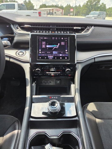 2025 Jeep Grand Cherokee Altitude X 4x4