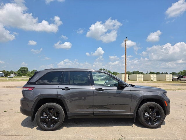 2025 Jeep Grand Cherokee Altitude X 4x4