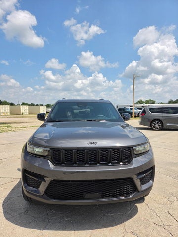 2025 Jeep Grand Cherokee Altitude X 4x4