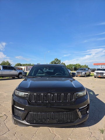 2025 Jeep Grand Cherokee Limited 4x4