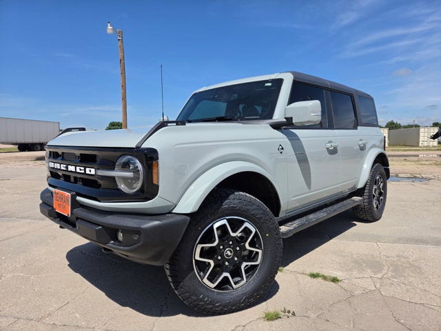 2024 Ford Bronco Outer Banks
