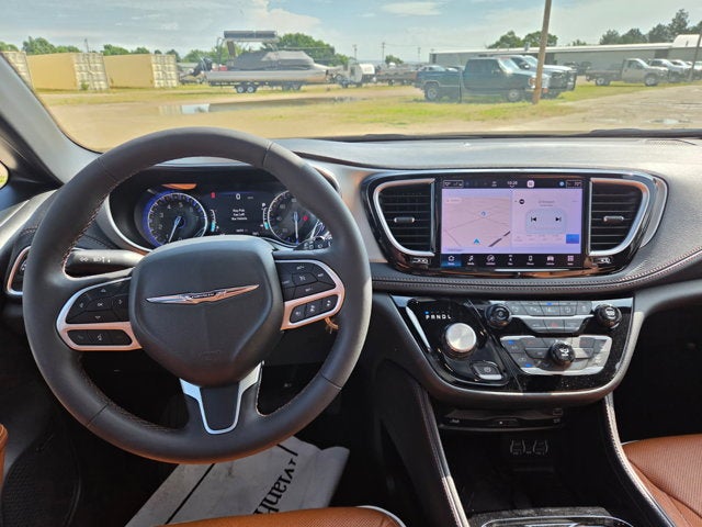 2025 Chrysler Pacifica Pinnacle