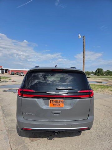 2025 Chrysler Pacifica Pinnacle
