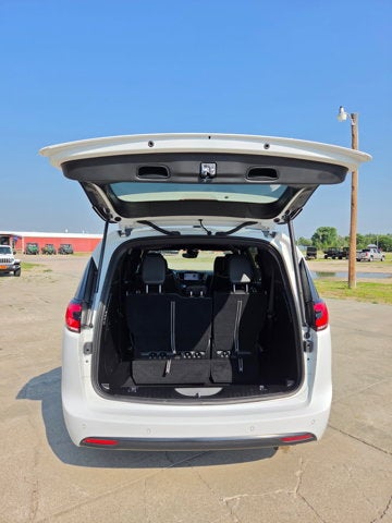 2026 Chrysler Pacifica Hybrid Select