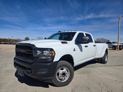2024 RAM 3500 Tradesman Crew Cab 4x4 8' Box