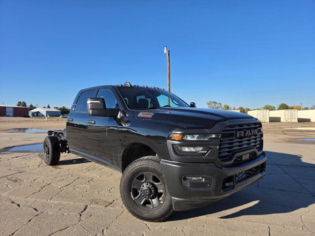 2026 RAM 3500 Chassis Tradesman/Big Horn
