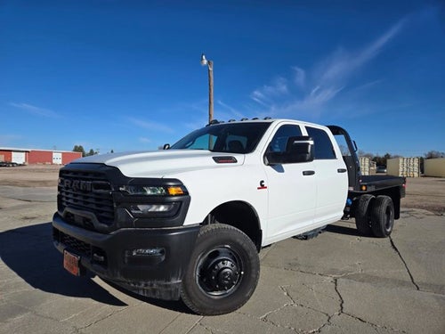 2025 RAM 3500 Chassis Tradesman/Big Horn