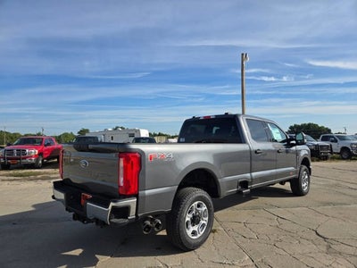 2026 Ford Super Duty F-350 SRW XLT