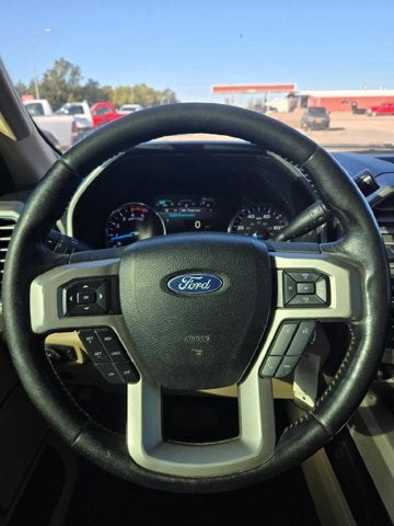 2017 Ford Super Duty F-350 SRW Lariat