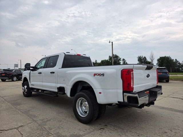 2026 Ford Super Duty F-350 DRW XLT