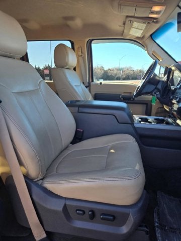 2012 Ford Super Duty F-350 DRW Lariat