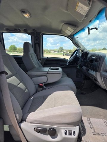 2006 Ford Super Duty F-350 SRW XLT XL