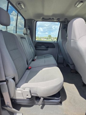 2006 Ford Super Duty F-350 SRW XLT XL