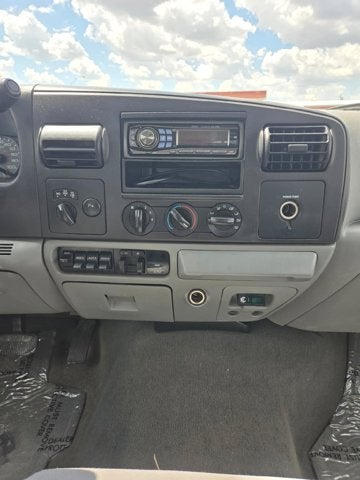 2006 Ford Super Duty F-350 SRW XLT XL