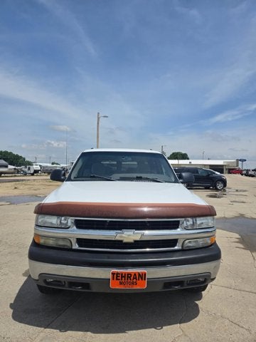 2004 Chevrolet Suburban LS