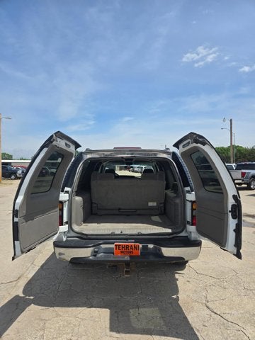 2004 Chevrolet Suburban LS