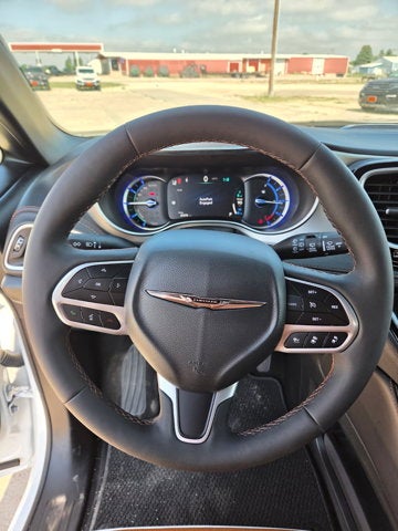 2026 Chrysler Pacifica Hybrid Pinnacle