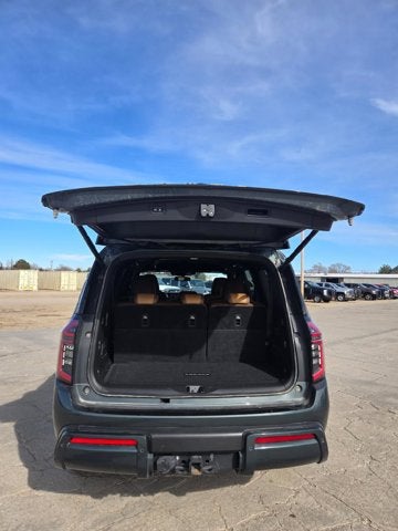 2025 Nissan Armada SL